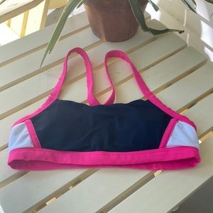 Gilly Hicks swim top size small